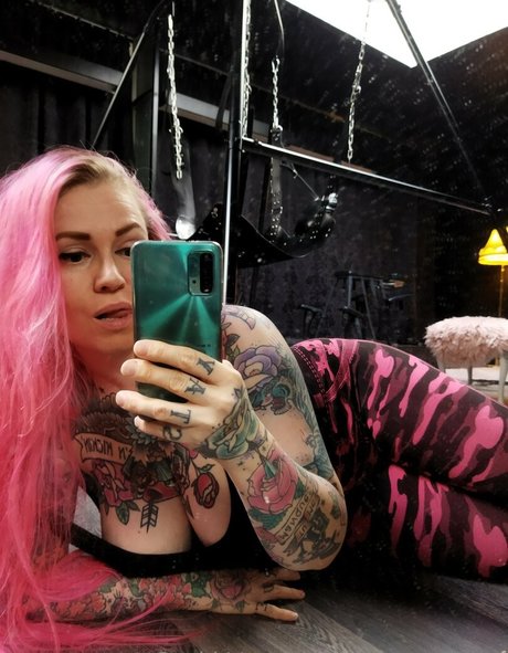 mistress suski xxx女優 ギャラリー