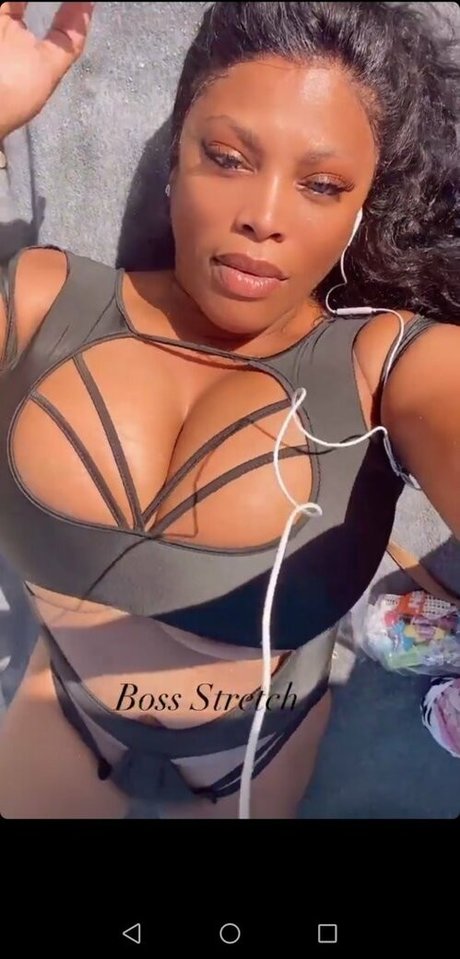 Clara Marie ヌードモデル 写真