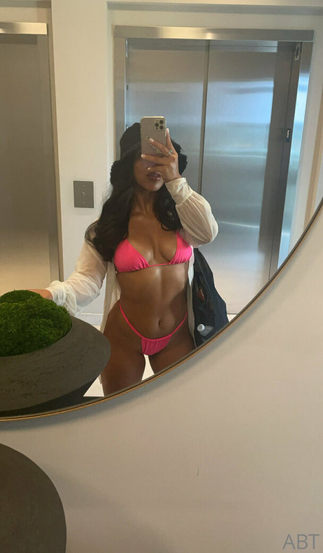 ジーンズのお尻OnlyFans 可愛い 画像