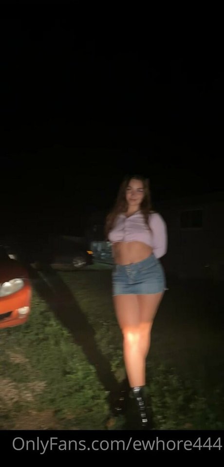 ewhore444 ポルノスター 可愛い 写真