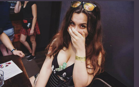 イギリス人熟女OnlyFans ホットヌード 写真