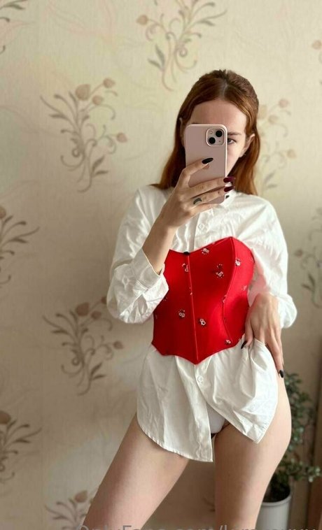 kiraroxxx ヌード女優 画像