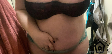 emmasnextdoor セクシー女優 写真