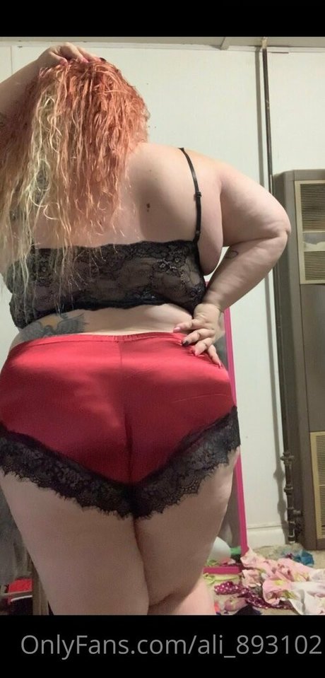 ali 893102 セクシーモデル 画像