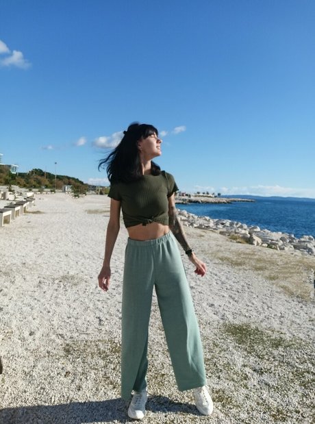 buchandos69 ポルノ女優 写真