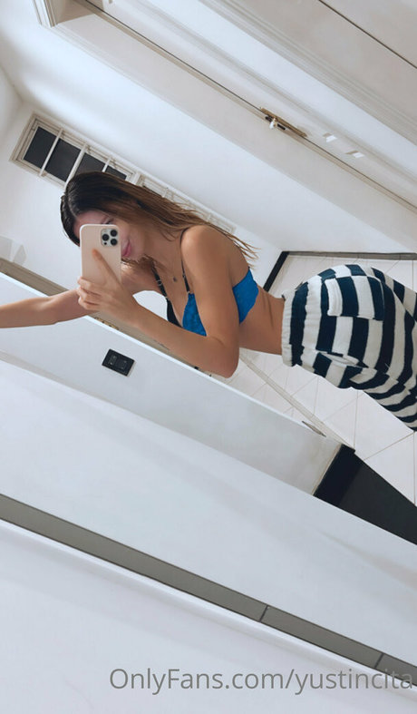 yustincita セックスモデル 写真