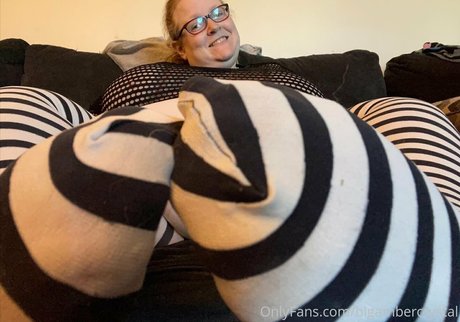 bigambercrystal ポルノスター 画像