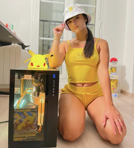 Lenna Vivas ポルノスター 高品質 画像