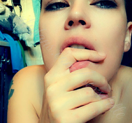 アジアンジム OnlyFans セクシーヌード 写真