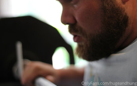 hugeandhung ポルノスター ベスト 写真