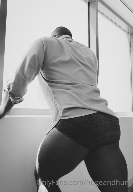 hugeandhung モデル ギャラリー