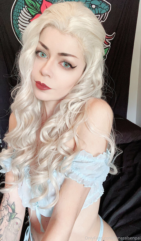 funeralsenpai 完璧な女優 写真