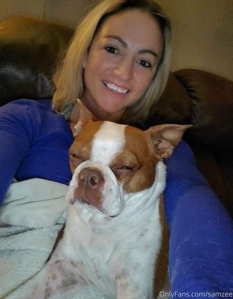 samzee ポルノスター 無料 写真