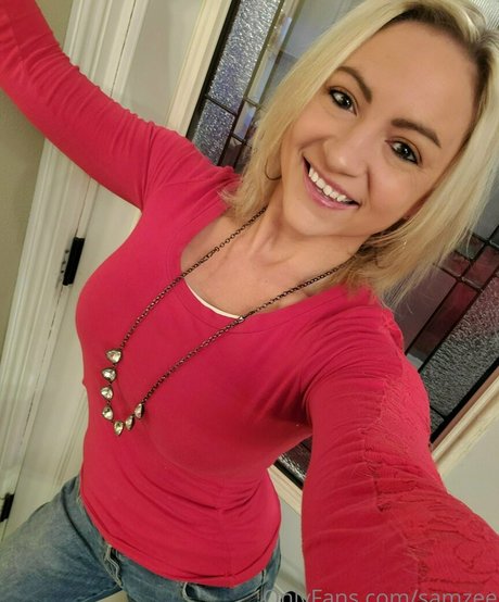 samzee top profile image