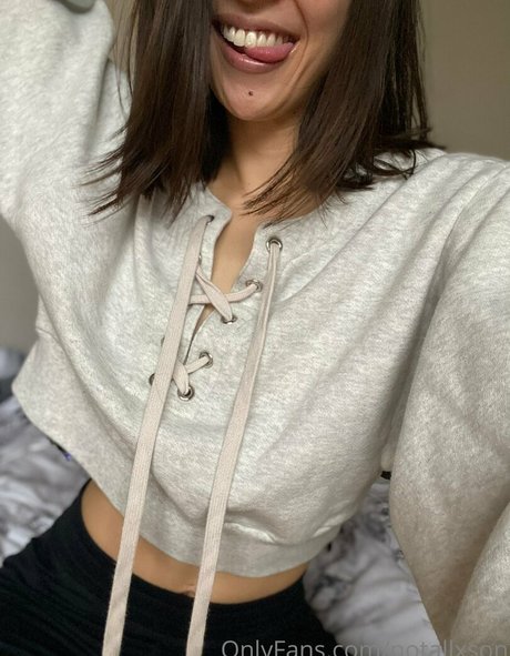 notallxson 裸の女優 写真