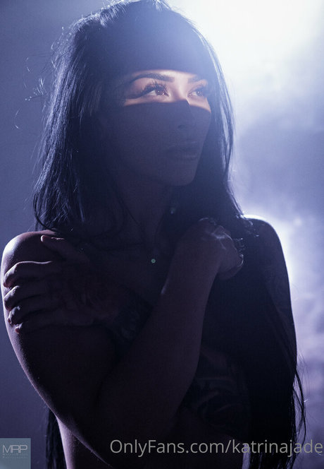 デカ尻ジーンズ OnlyFans 裸 写真