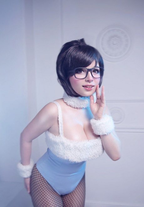 トゥワークオンリーファン セクシー 写真