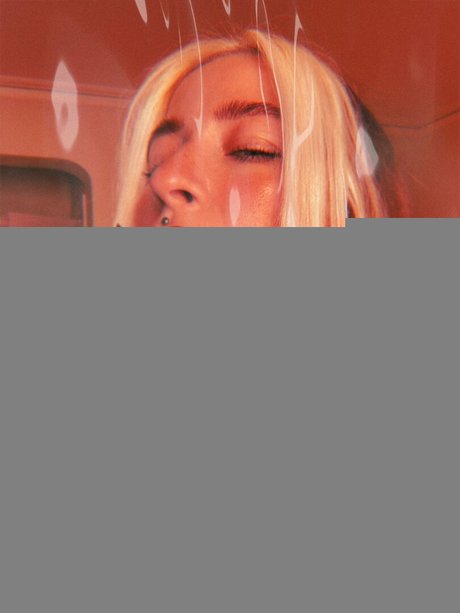 simpwhisperer ポルノスター アート 写真