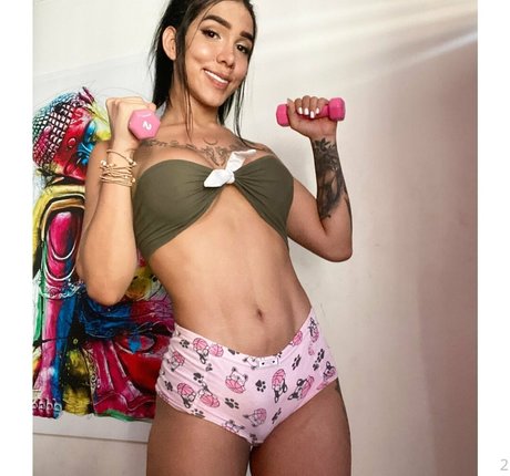 vicosexx エロティック女優 写真