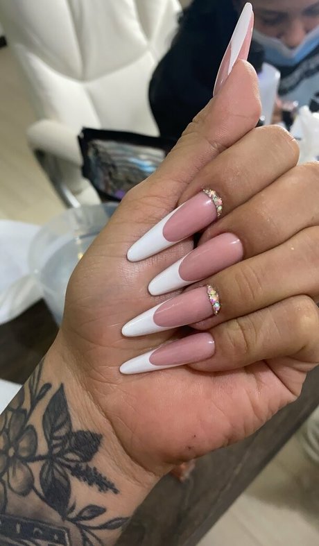 大きな黒い猫OnlyFans ポルノ 写真