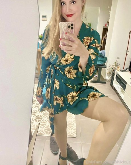 ゲイランジェリーOnlyFans xxx ギャラリー