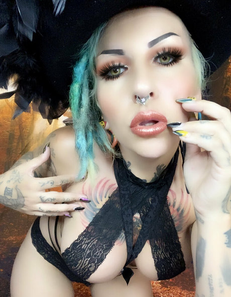 ニューハーフ巨乳OnlyFans アダルト 写真