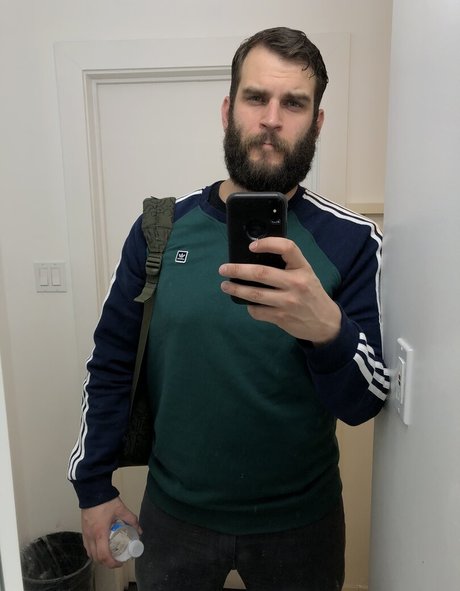 abeardedboy ポルノモデル 写真