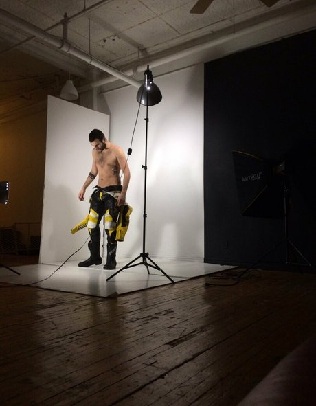 スターティーンオンリーファンズ 美しいヌード 写真