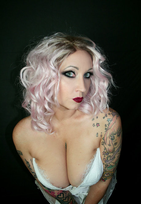 フィンドムオンリーファンズ ホット ギャラリー