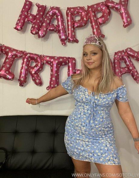 曲線美の熟女OnlyFans 美しいヌード アーカイブ