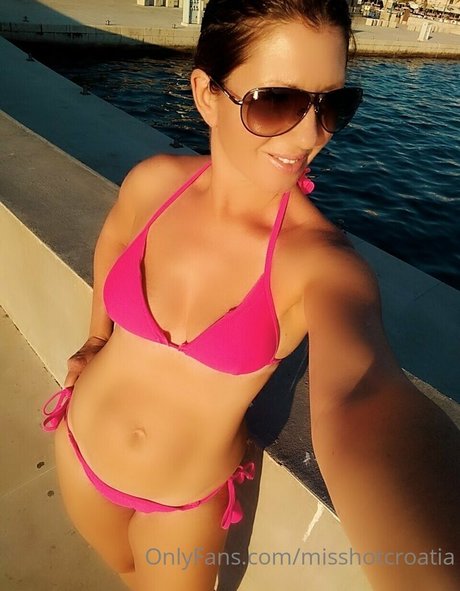 興奮した熟女OnlyFans ホット裸 写真