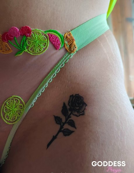 ラテン系のプッシーOnlyFans 美しいポルノ 画像