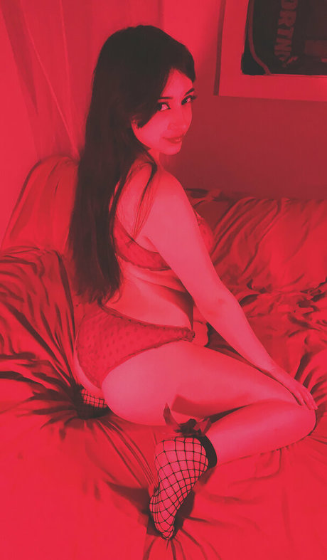 コスプレ フェムボーイ オンリーファンズ アートポルノ 画像