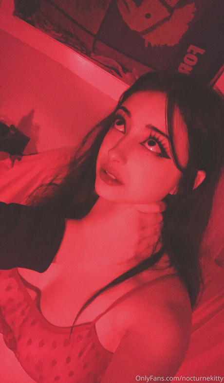 かわいい巨乳OnlyFans ホットヌード ギャラリー