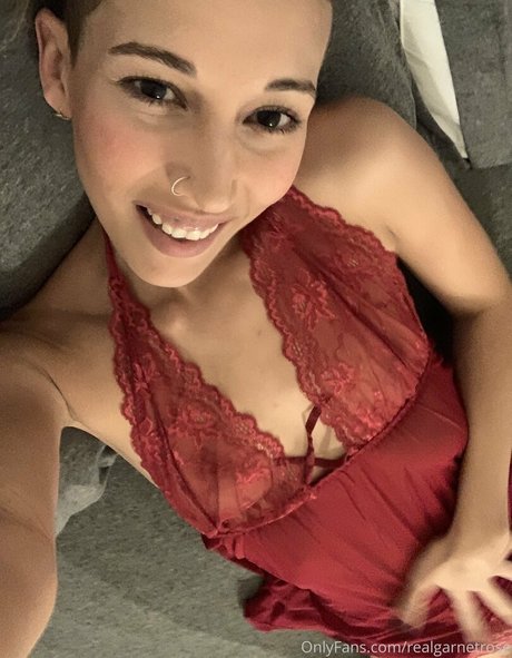 realgarnetrose セクシーなスター 画像