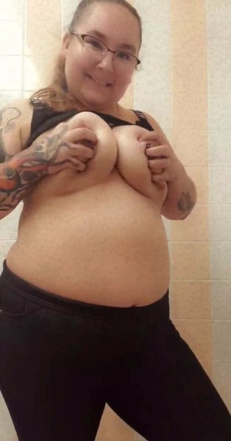 アマチュアOnlyFans ヌード 画像