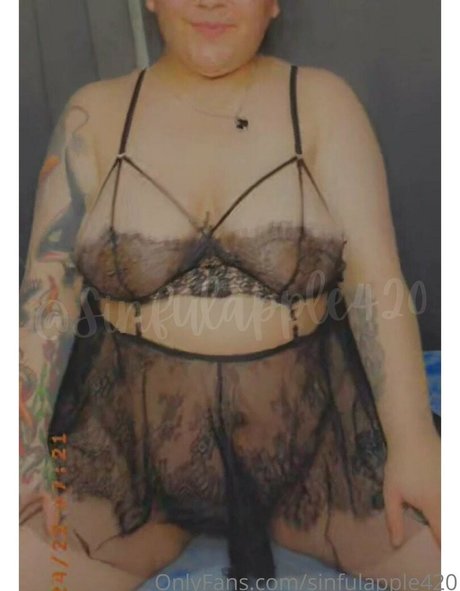 sinnfulapple420 アダルトスター 写真