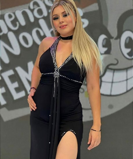 Nina Windy ホットなスター 画像