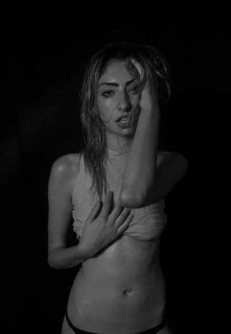 Daniela Bar ポルノスター 可愛い 写真