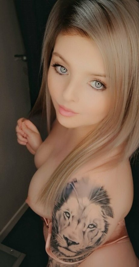 ハードファックOnlyFans 無料裸 アーカイブ