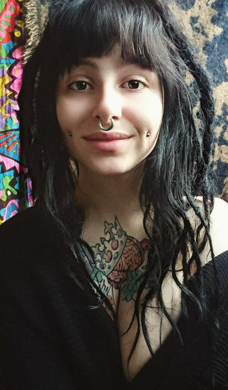 Zainab 独占ポルノスター 画像