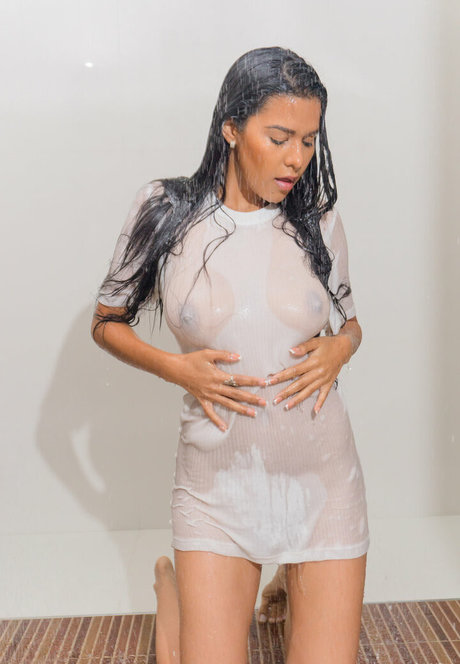 成熟した異人種間OnlyFans トップ ギャラリー