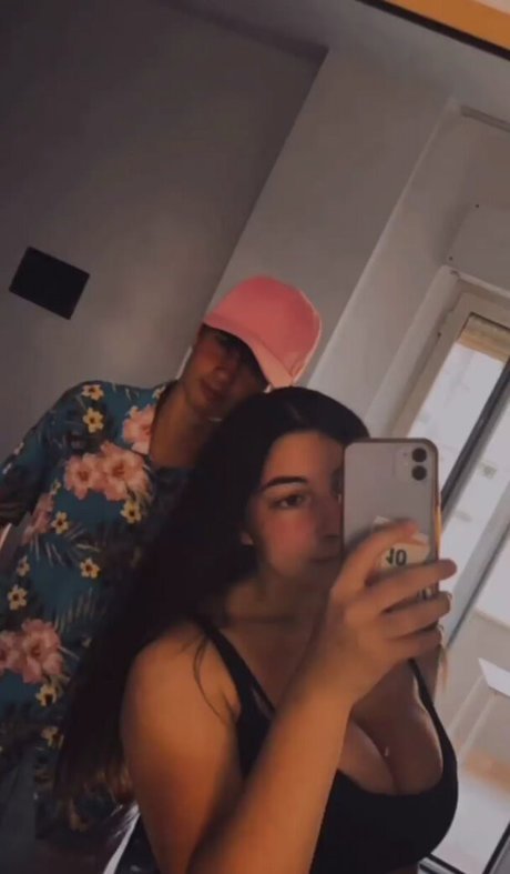 曲線美のティーンズOnlyFans 無料裸 ギャラリー