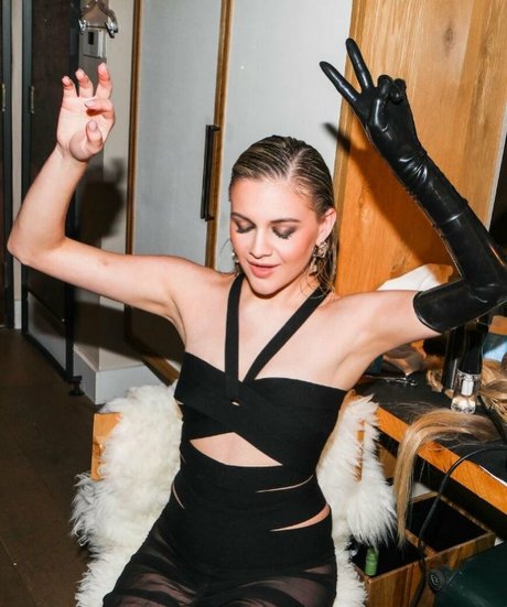 Kelsea Ballerini ポルノスター 独占 画像