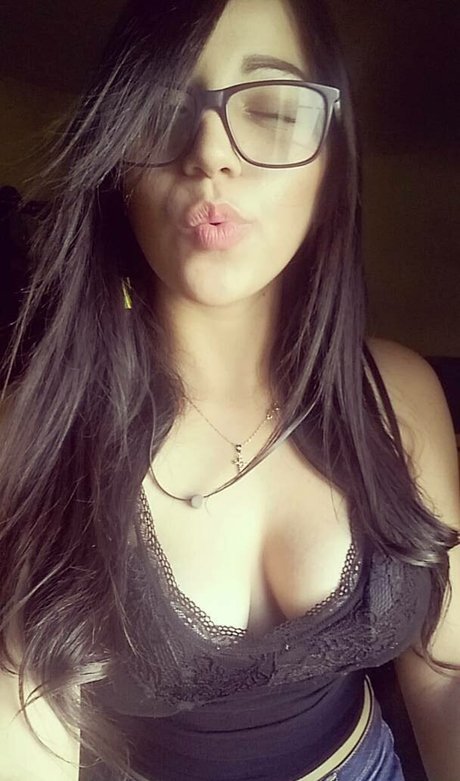 Arely Walle 限定モデル 写真