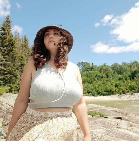 黒髪の熟女OnlyFans 無料ポルノ ギャラリー