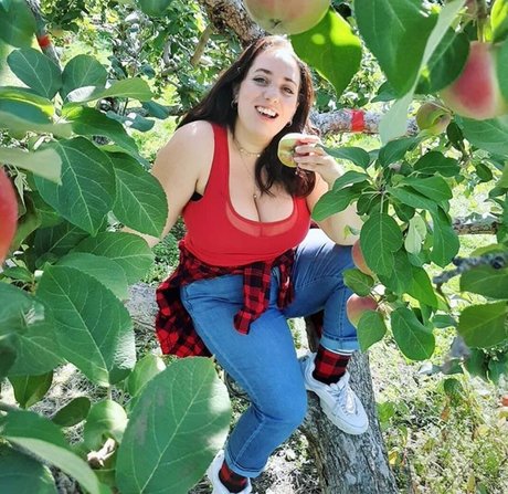 ぽっちゃりブロンドOnlyFans セックス 写真