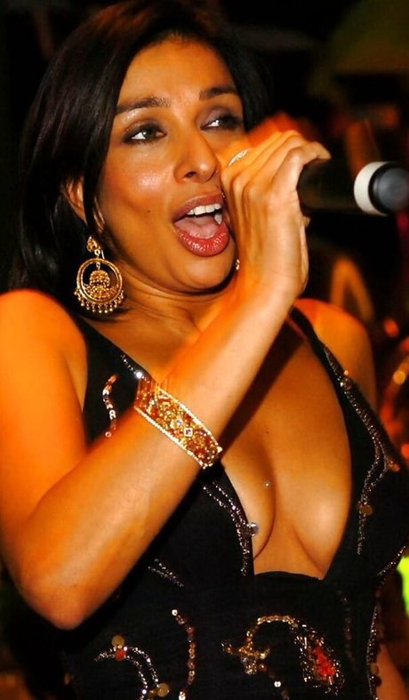 Shobna Gulati 高品質スター 写真