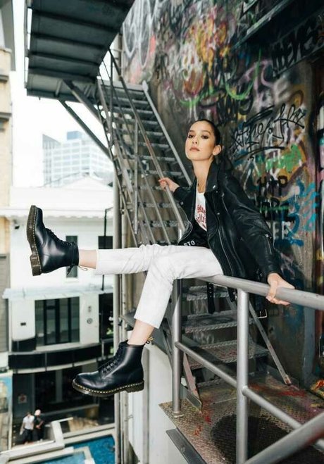 Manahou Mackay ヌードスター 写真