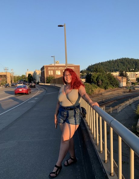 Lightnesss 可愛い女優 写真